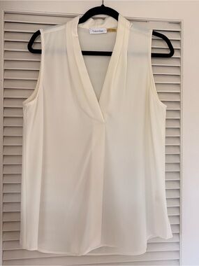Calvin Klein Cream V-Neck Sleeveless Camisole